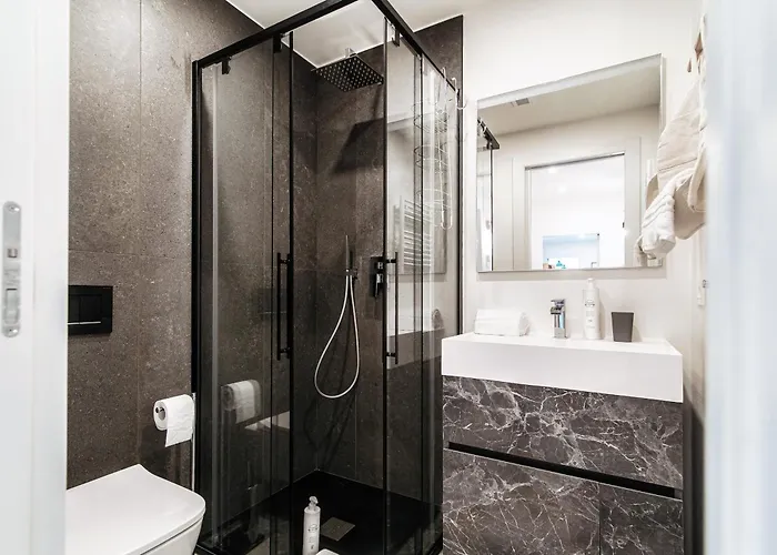 Apartament Martina - By Myhomeincomo Como