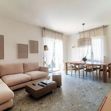 Appartement Martina - By Myhomeincomo