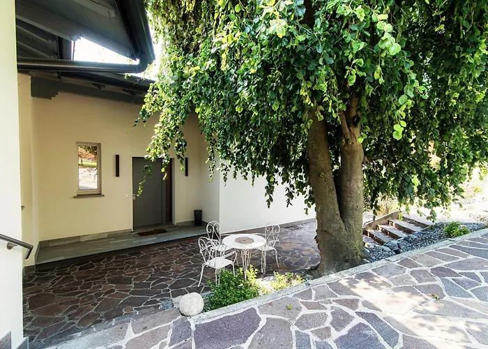 公寓 Martina - By Myhomeincomo