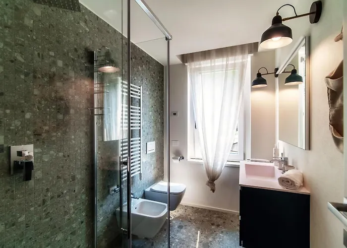 公寓 Martina - By Myhomeincomo