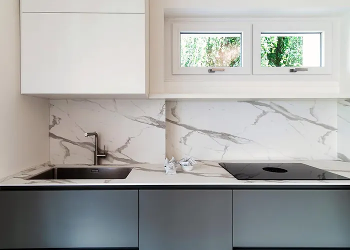 公寓 Martina - By Myhomeincomo