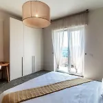 Apartment Martina - By Myhomeincomo Como