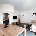 Martina - By Myhomeincomo Apartment