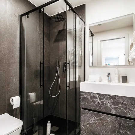 Appartement Martina - By Myhomeincomo Como