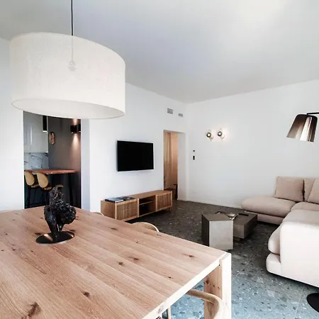 Martina - By Myhomeincomo Appartement