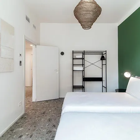 Martina - By Myhomeincomo Como