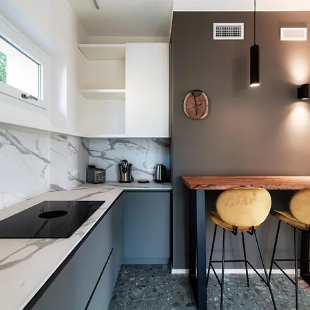 Apartman Martina - By Myhomeincomo